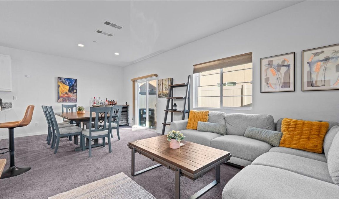 next background image