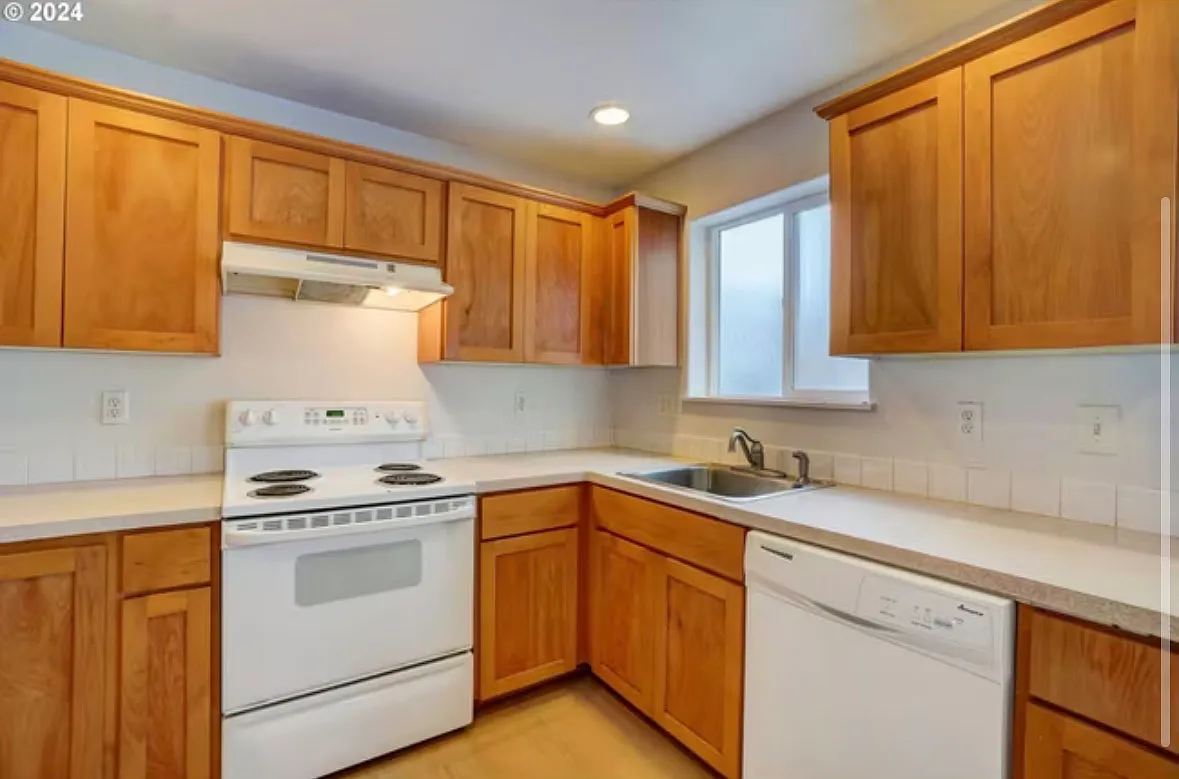 1 bed, 690 sqft, $1,610 — Photo 4