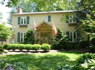 321 Ruth St, Bay Village, OH 44140