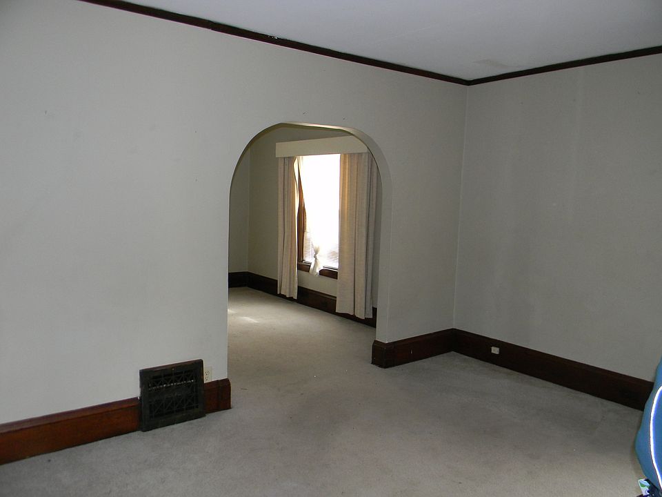 2nd image of 617 Raymond St