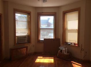 3428 32nd St #2, Astoria, NY 11106