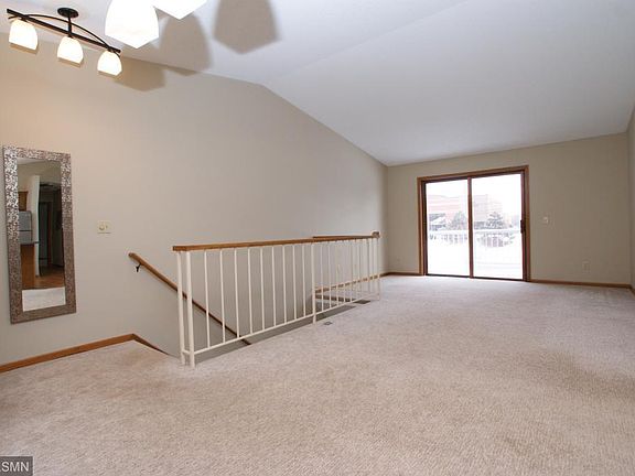 3rd image of 1042 Pondview Ct