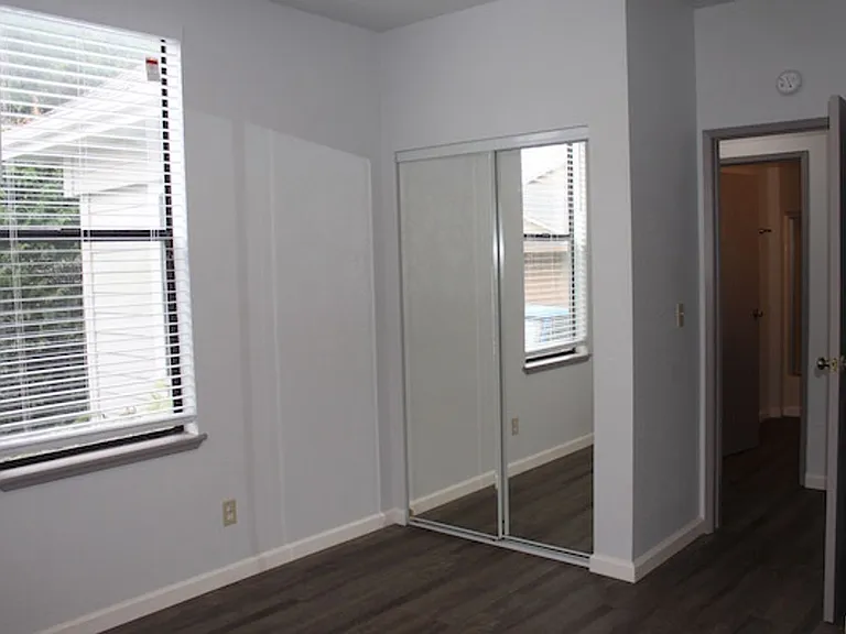 1303 I St — Photo 7