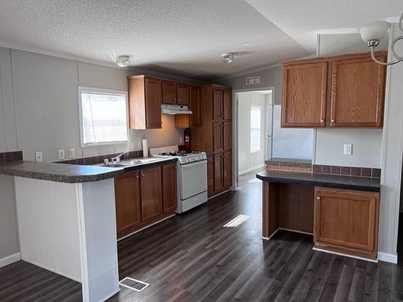 3rd image of 129 Mallard Dr