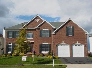43148 Valiant Dr, Chantilly, VA 20152