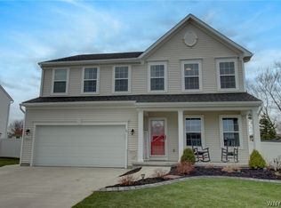 4610 Logans Ln, Hamburg, NY 14075