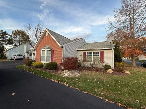 39 Farnworth Close, Freehold, NJ 07728