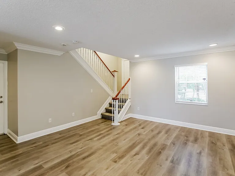 848 NW 98th Ave — Photo 5