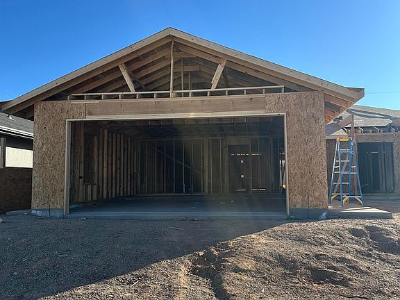 2nd image of 1026 Clover Ln