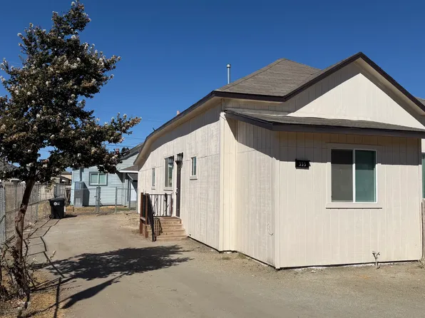 335 N 4th St, Porterville, CA 93257