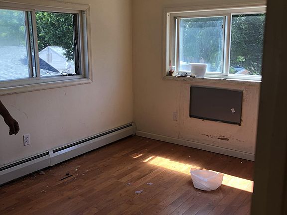 3rd image of 4242 208th St #2FL