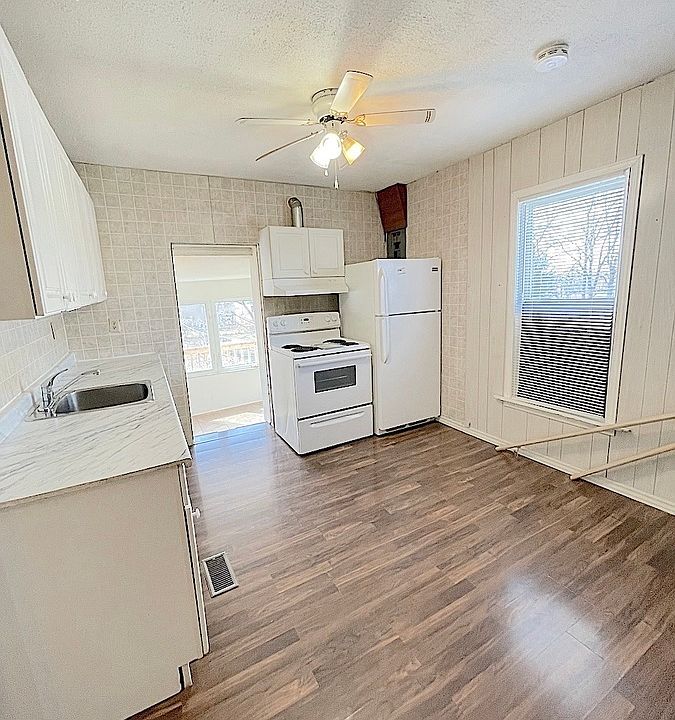 1st image of 501-503 Crawford Ave #501