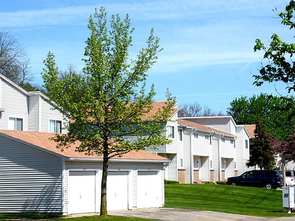 2nd image of 6468 Independence Dr