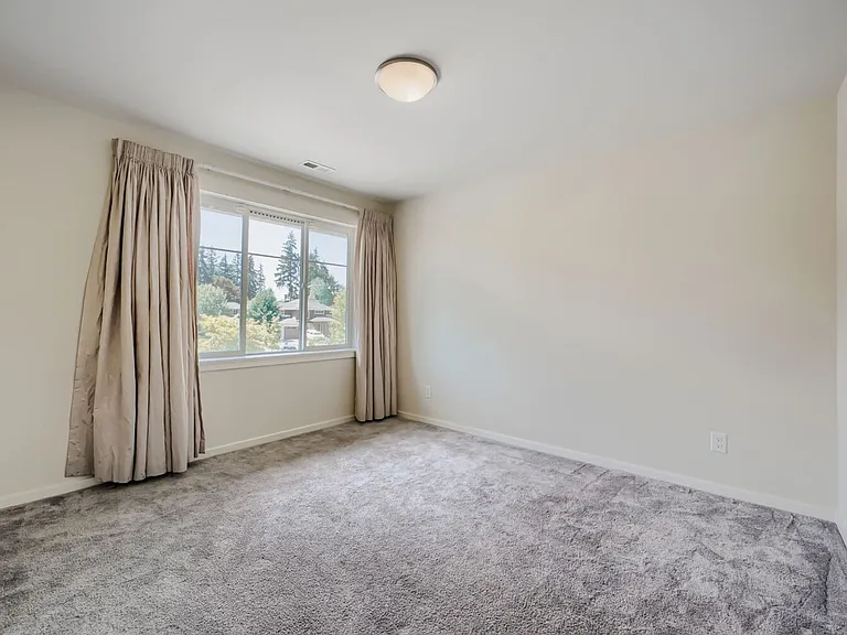 3812 NE 23rd Pl — Photo 19
