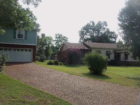 3rd image of 3637 Wood Bridge Dr
