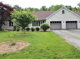 18 Lindenwood Dr, Collinsville, IL 62234