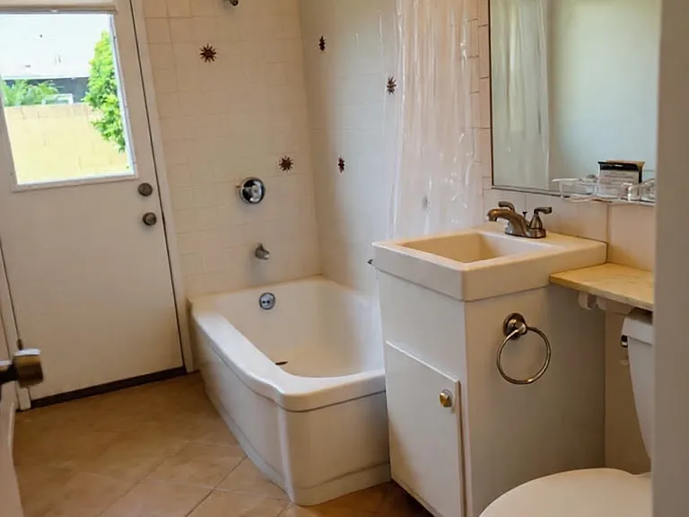 6061 Dundee Dr — Photo 23