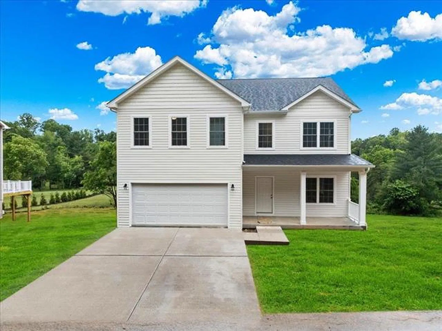 5 Bed 2.5 Bath Home Located In Blacksburg — Photo 1