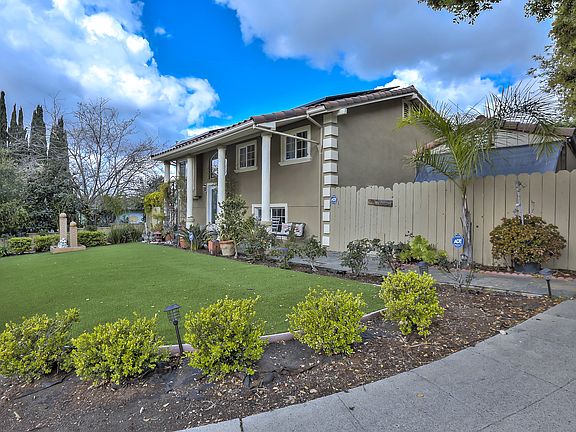 2nd image of 3541 Columbine Dr