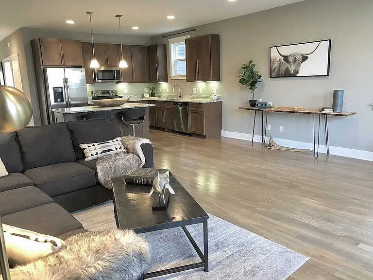 6223 California Ave — Photo 7