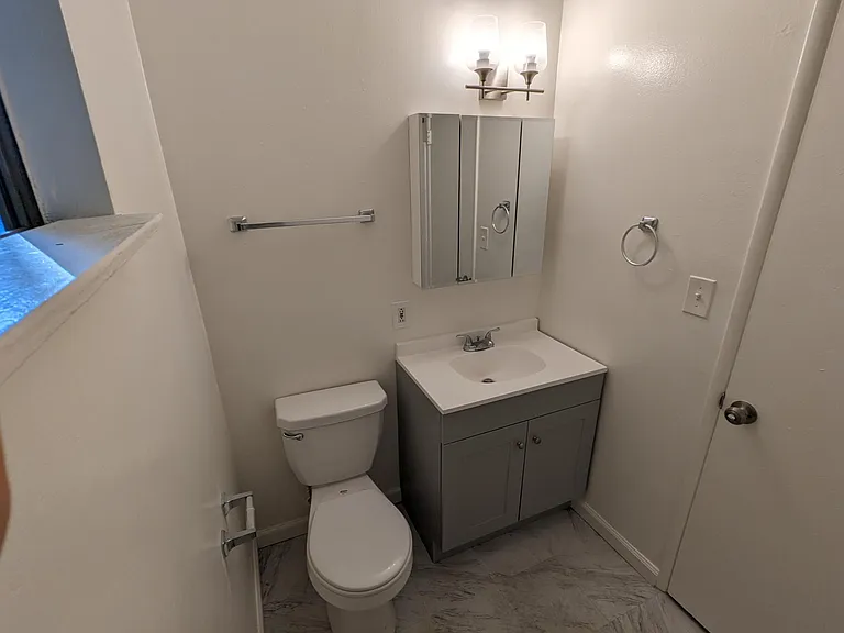 5115 Colfax Ave #10 — Photo 10
