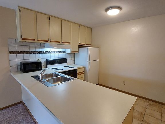 4th image of 2111 Smoky View Blvd