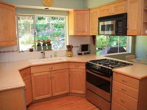 3rd image of 4989 S Naniloa Dr