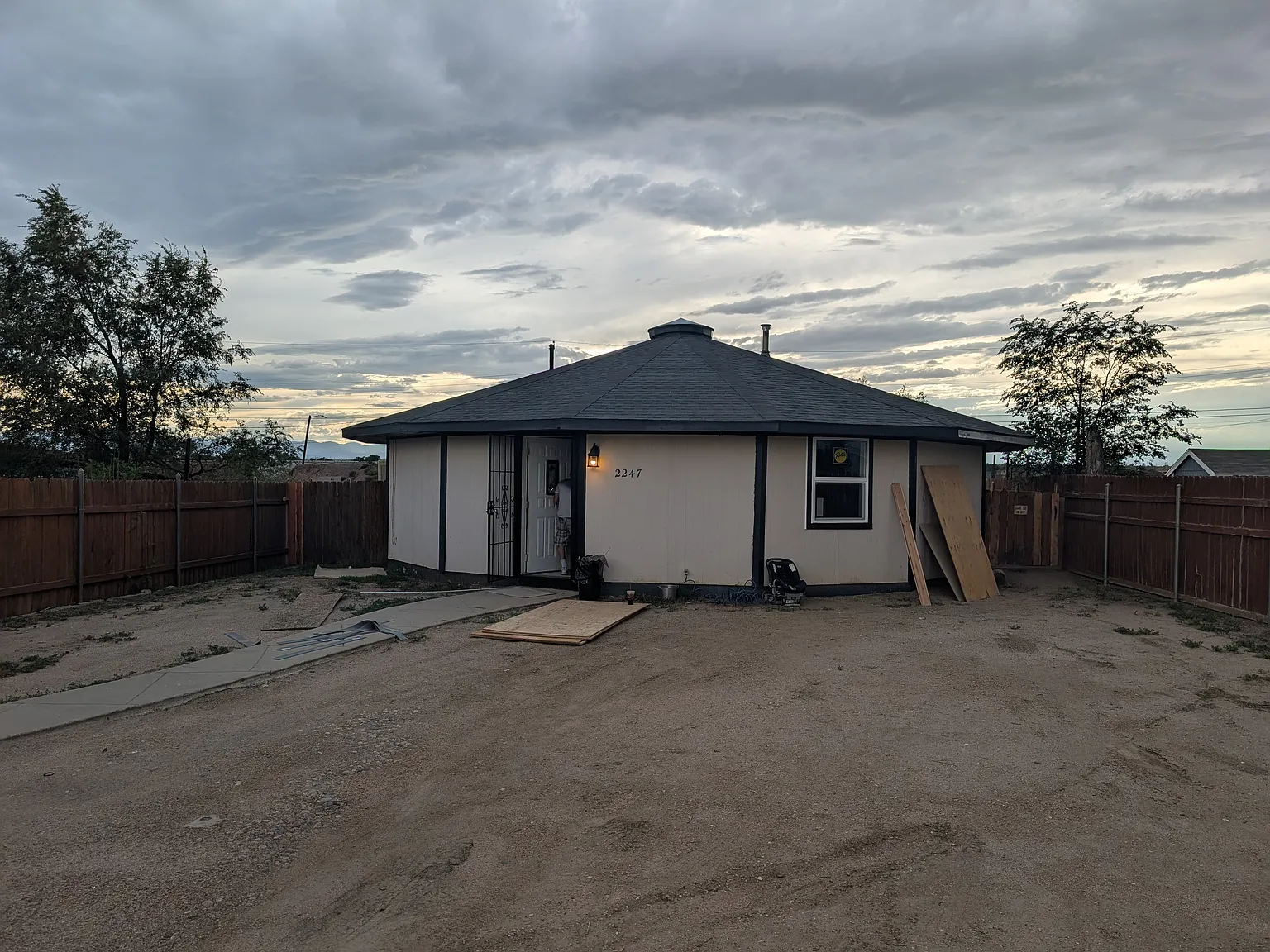 2247 Denver Blvd — Photo 1