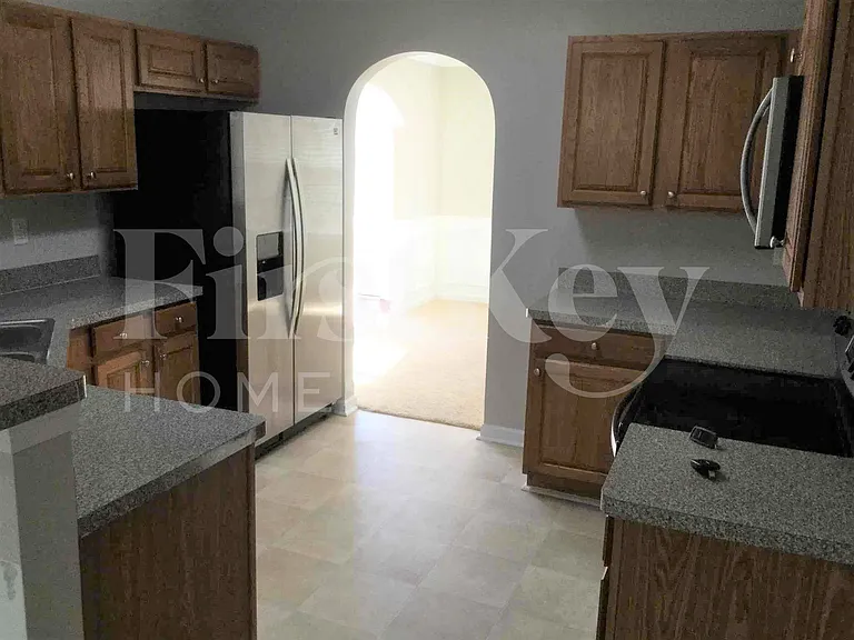 3844 Hadley Rd — Photo 4