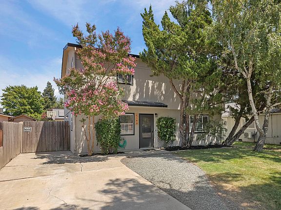 2nd image of 2140 Sutro Ave