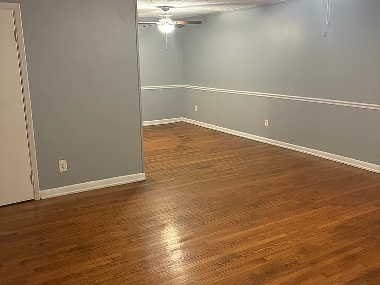 120 Charles Pl — Photo 2