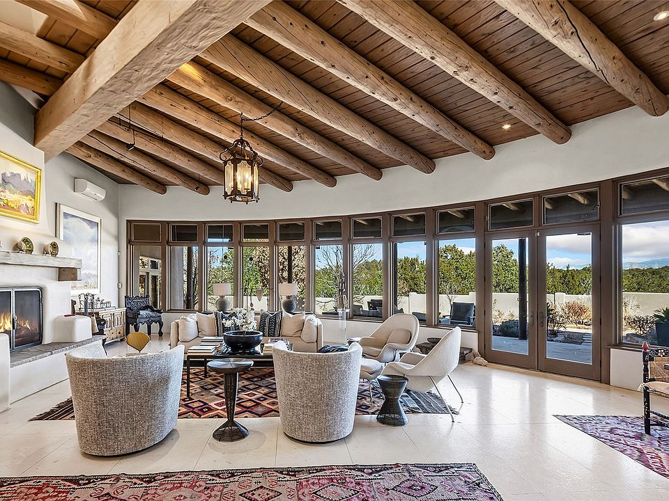 1st image of 19 Falling Star Cir