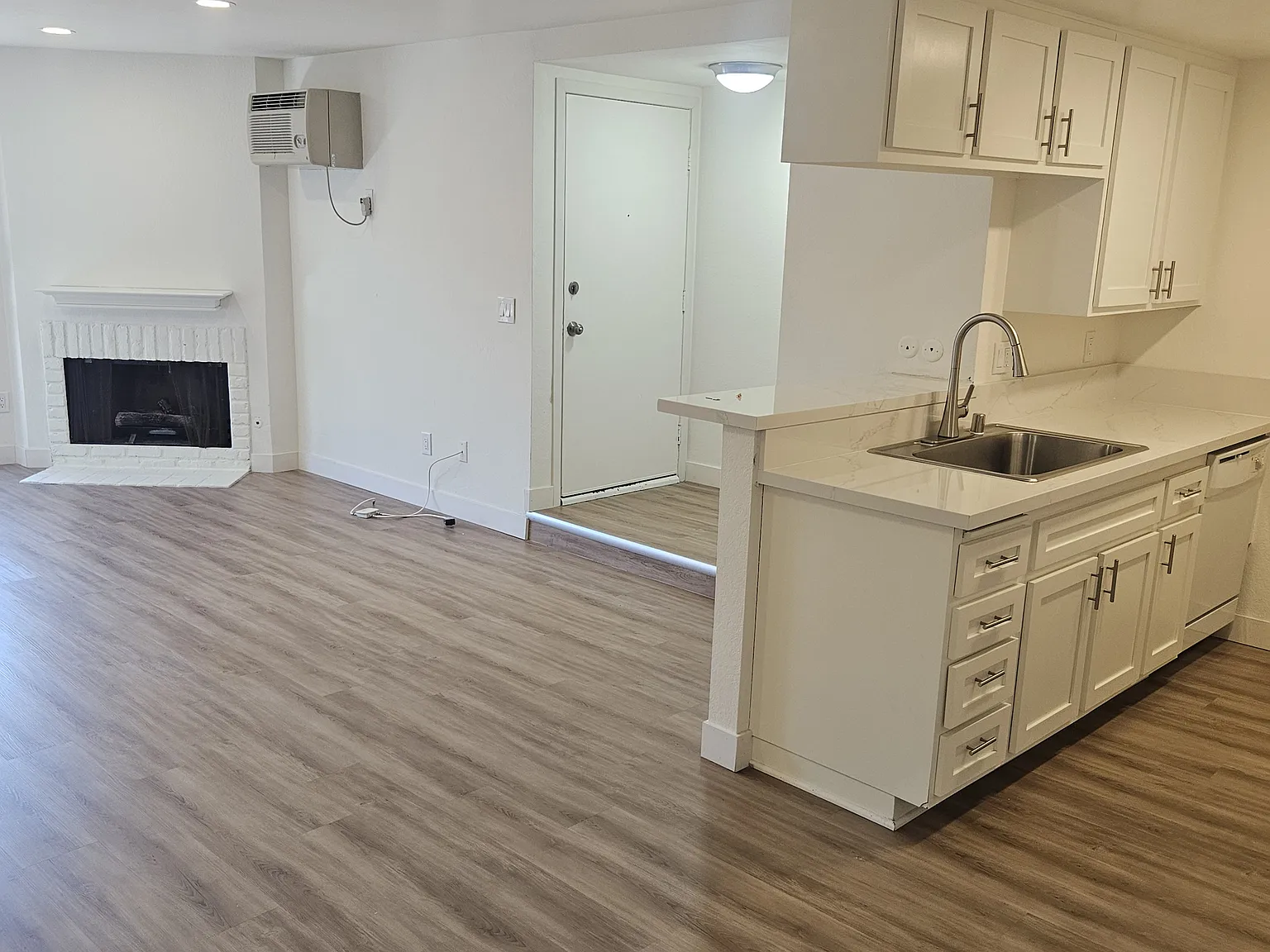 1 bed, 600 sqft, $2,175 — Photo 2