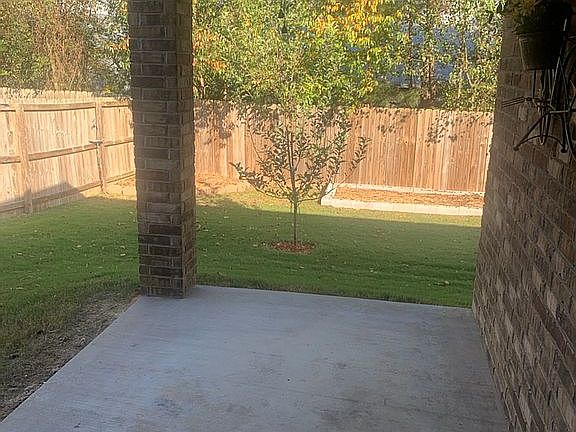 4th image of 3041 Hook Ln