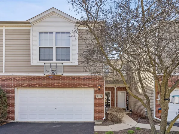 16224 Golfview Dr, Lockport, IL 60441