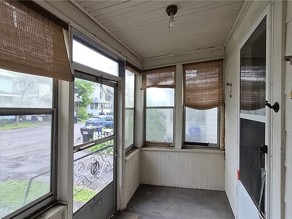 5th image of 111 Kincaid Ave