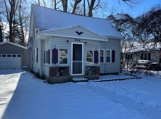 224 Arbury Pl, Midland, MI 48640