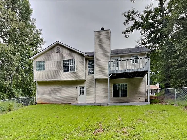 5333 Highpoint Rd — Photo 17