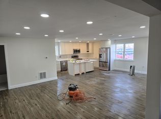 102 Frontenac Rd, Marquette Heights, IL 61554