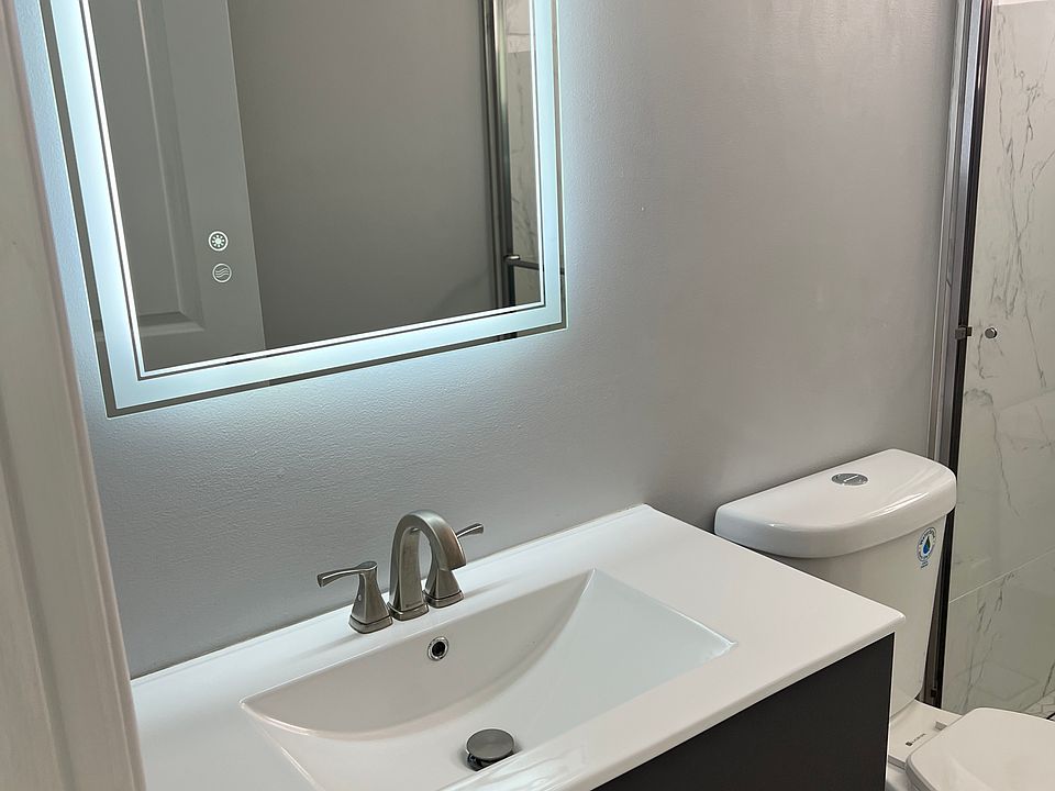 2nd image of 4246 York Blvd #4248-1/2