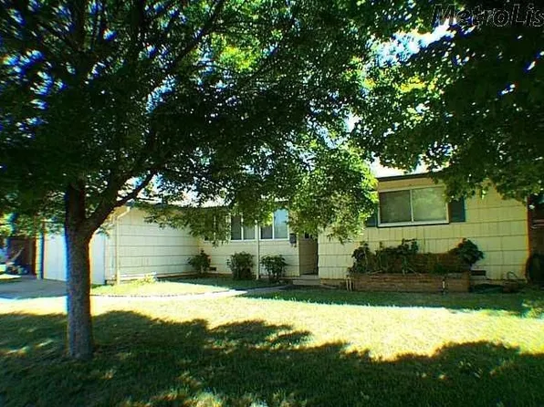 2701 Zinfandel Dr, Rancho Cordova, CA 95670