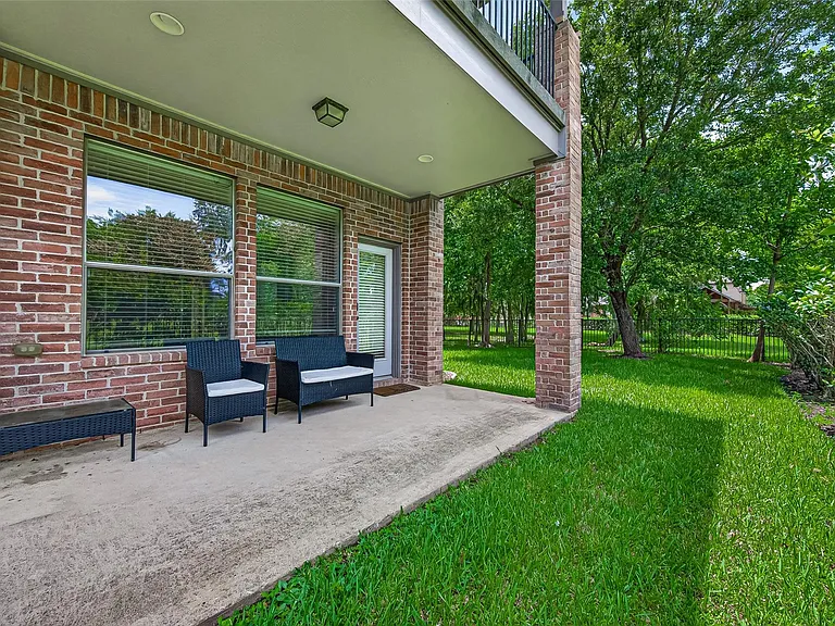 8602 Two Sisters Ct — Photo 39