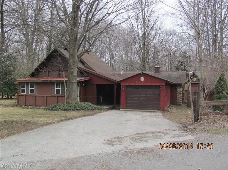 1st image of 4664 N Grove Dr