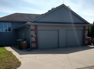 808 9th St NW, Altoona, IA 50009