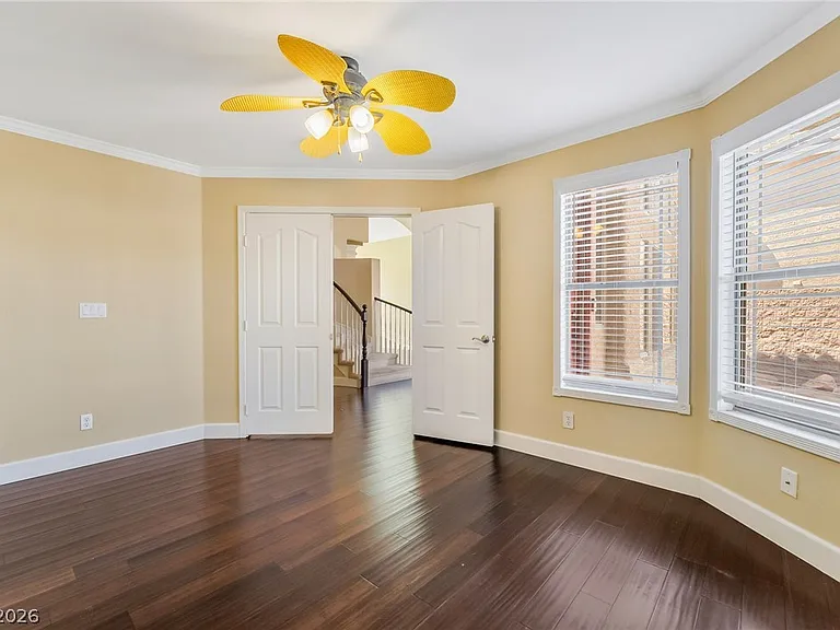 271 Pointe Ranier Ave — Photo 9