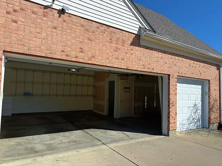 4907 Forest Ridge Dr — Photo 20