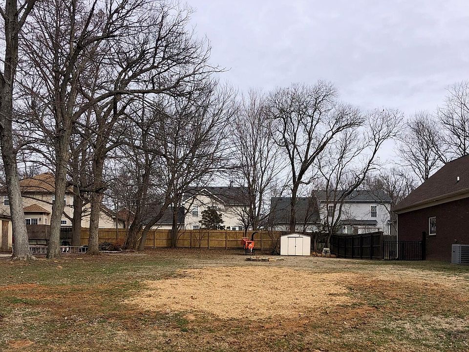 1st image of 10505 Holly Berry Dr