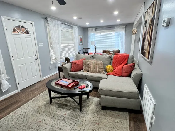 14720 Walnut Grove Rd, Havana, AR 72842