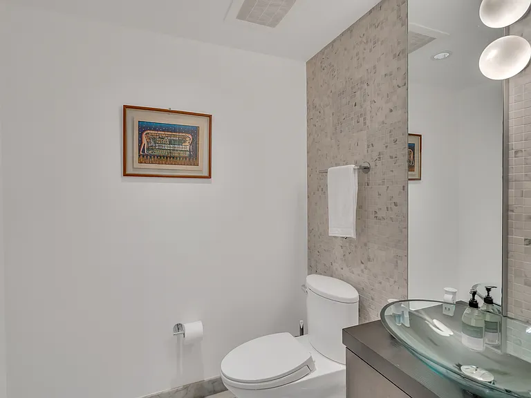 200 Biscayne Boulevard Way #3911 — Photo 8