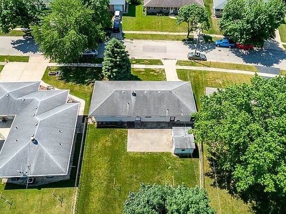 5th image of 2619 Skokie Dr